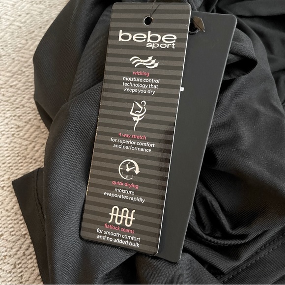 NWT bebe Women's Sport Printed Logo T-shirt - Picture 8 of 8